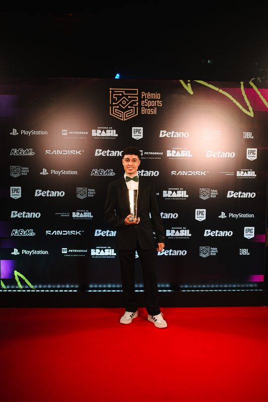 yüz - MELHOR ATLETA DE FIGHTING GAMES